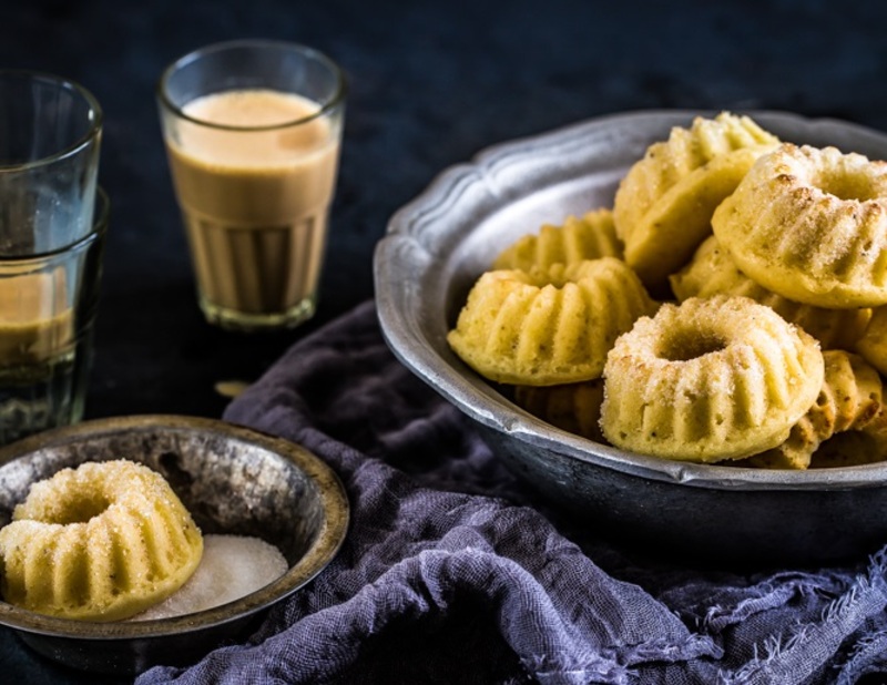 كعك العيد السهل مع الهيل